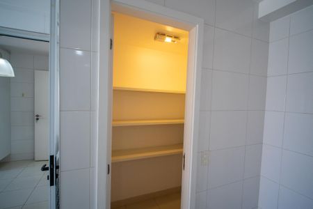 Apartamento para alugar com 141m², 3 quartos e 2 vagasÁrea de Serviço
