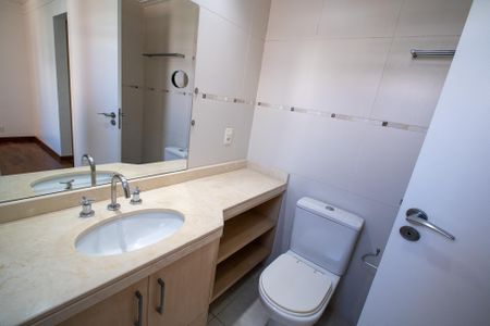 Apartamento para alugar com 141m², 3 quartos e 2 vagasBanheiro Suíte 1