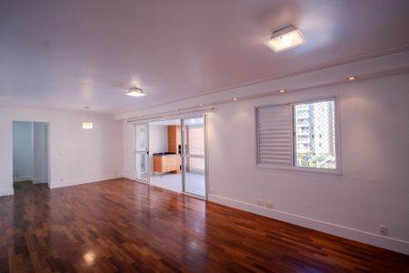 Sala de apartamento para alugar com 3 quartos, 141m² em Cidade São Francisco, São Paulo