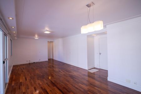 Apartamento para alugar com 141m², 3 quartos e 2 vagasSala