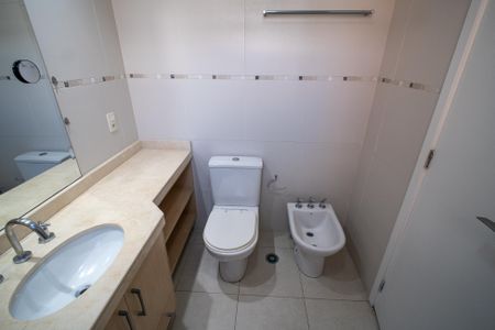 Apartamento para alugar com 141m², 3 quartos e 2 vagasBanheiro Suíte 1