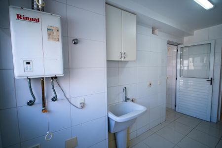 Apartamento para alugar com 141m², 3 quartos e 2 vagasÁrea de Serviço