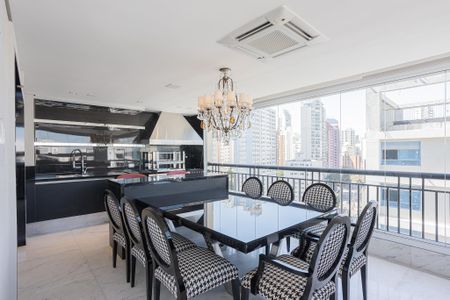 Apartamento para alugar com 233m², 3 quartos e 4 vagasSala de Jantar