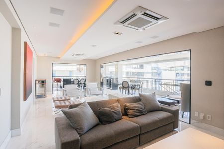 Sala de apartamento para alugar com 3 quartos, 233m² em Paraíso, São Paulo