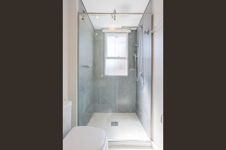 Apartamento para alugar com 233m², 3 quartos e 4 vagasBanheiro da Suíte 1