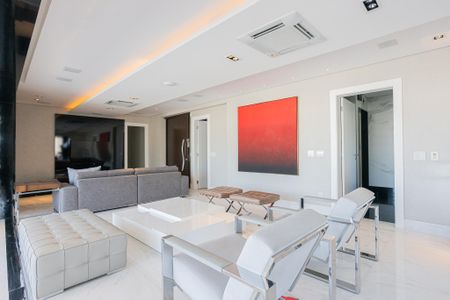 Apartamento para alugar com 233m², 3 quartos e 4 vagasSala