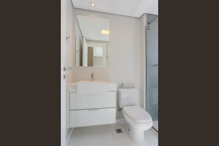 Apartamento para alugar com 233m², 3 quartos e 4 vagasBanheiro da Suíte 1