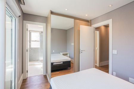 Apartamento para alugar com 233m², 3 quartos e 4 vagasSuíte 2