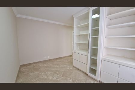 Apartamento à venda com 310m², 4 quartos e 4 vagasSala