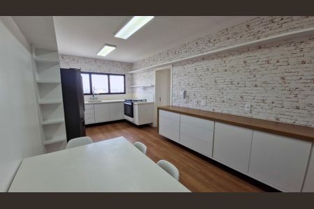 Apartamento à venda com 310m², 4 quartos e 4 vagasCozinha