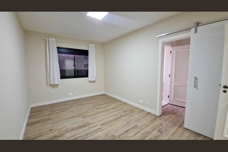 Apartamento à venda com 310m², 4 quartos e 4 vagasQuarto