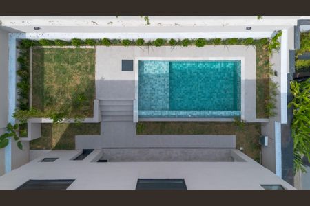 Casa de condomínio à venda com 386m², 4 quartos e 2 vagasFoto 01