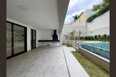 Casa de condomínio à venda com 386m², 4 quartos e 2 vagasFoto 01