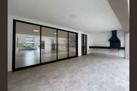 Foto 01 de casa de condomínio à venda com 4 quartos, 386m² em Cidade Tamboré, Santana de Parnaíba