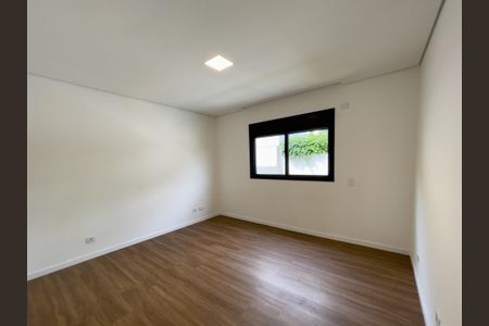 Foto 01 de casa de condomínio à venda com 4 quartos, 386m² em Cidade Tamboré, Santana de Parnaíba