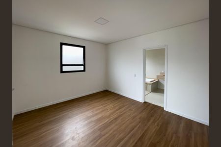 Foto 01 de casa de condomínio à venda com 4 quartos, 386m² em Cidade Tamboré, Santana de Parnaíba