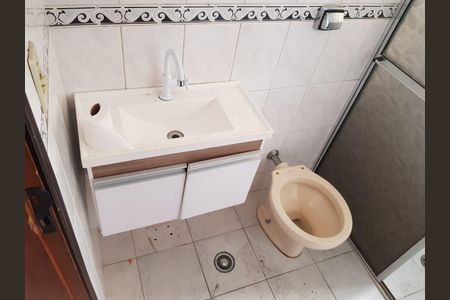 Casa à venda com 160m², 4 quartos e 2 vagasBanheiro