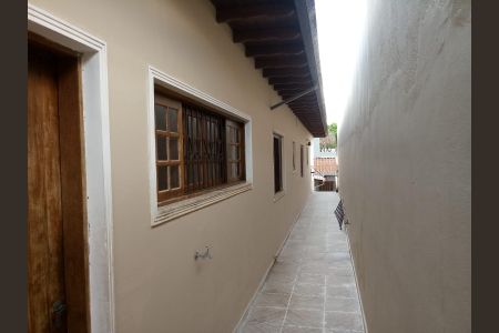 Casa à venda com 160m², 4 quartos e 2 vagasÁrea externa