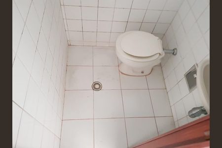 Casa à venda com 160m², 4 quartos e 2 vagasBanheiro