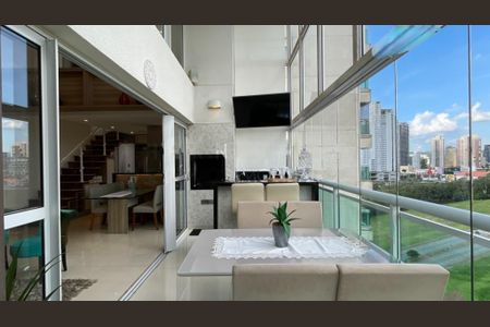 Apartamento à venda com 145m², 3 quartos e 2 vagasFoto 02