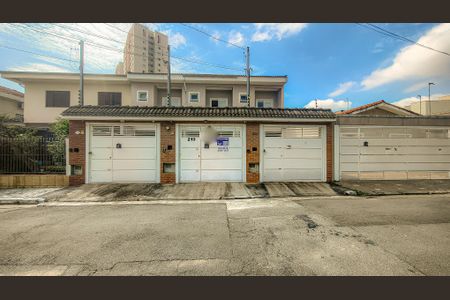 Casa à venda com 143m², 3 quartos e 2 vagasFachada com Plaquinha Instalada