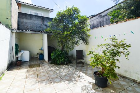 Casa à venda com 125m², 1 quarto e 1 vagaQuintal