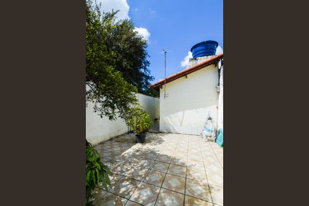 Casa à venda com 125m², 1 quarto e 1 vagaQuintal