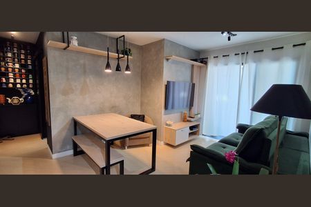 Apartamento à venda com 70m², 2 quartos e 1 vaga Apartamento à venda com 70m², 2 quartos e 1 vagaSala