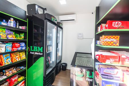 Apartamento para alugar com 48m², 2 quartos e 1 vaga Apartamento para alugar com 48m², 2 quartos e 1 vagaMercado