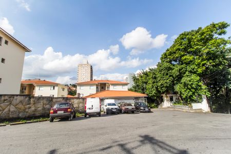 Apartamento para alugar com 48m², 2 quartos e 1 vaga Apartamento para alugar com 48m², 2 quartos e 1 vagaVista da Rua