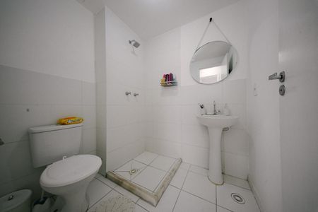 Apartamento para alugar com 49m², 2 quartos e 1 vaga Apartamento para alugar com 49m², 2 quartos e 1 vagaBanheiro