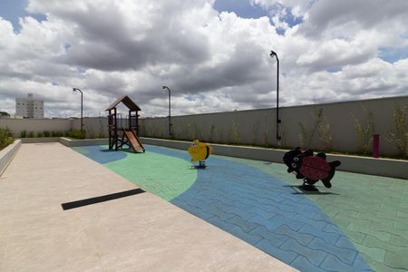 Apartamento para alugar com 49m², 2 quartos e 1 vaga Apartamento para alugar com 49m², 2 quartos e 1 vagaÁrea comum - Playground