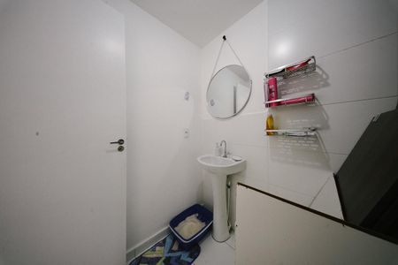 Apartamento para alugar com 49m², 2 quartos e 1 vaga Apartamento para alugar com 49m², 2 quartos e 1 vagaBanheiro da Suíte