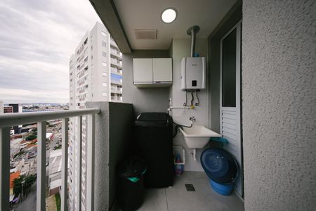 Apartamento para alugar com 49m², 2 quartos e 1 vaga Apartamento para alugar com 49m², 2 quartos e 1 vagaCozinha e Área de Serviço