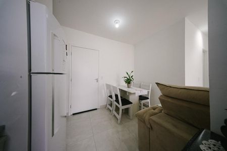 Apartamento para alugar com 49m², 2 quartos e 1 vaga Apartamento para alugar com 49m², 2 quartos e 1 vagaCozinha e Área de Serviço