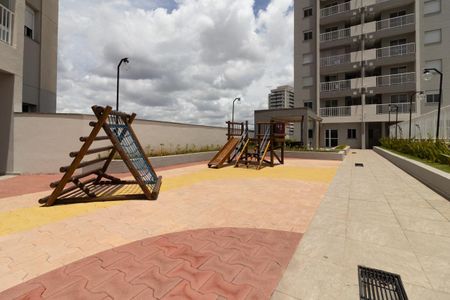 Apartamento para alugar com 49m², 2 quartos e 1 vaga Apartamento para alugar com 49m², 2 quartos e 1 vagaÁrea comum - Playground
