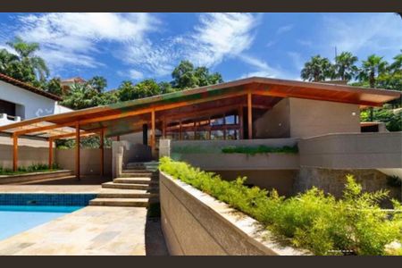 Casa à venda com 800m², 4 quartos e 5 vagas