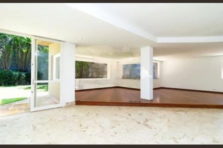 Casa à venda com 800m², 4 quartos e 5 vagas