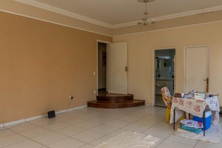 Casa para alugar com 6000m², 3 quartos e 5 vagas Casa para alugar com 6000m², 3 quartos e 5 vagasSala de Jantar