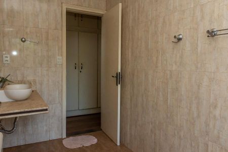 Casa para alugar com 6000m², 3 quartos e 5 vagas Casa para alugar com 6000m², 3 quartos e 5 vagasBanheiro Suíte 3