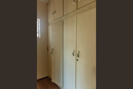 Casa para alugar com 6000m², 3 quartos e 5 vagas Casa para alugar com 6000m², 3 quartos e 5 vagasCloset Suite 3