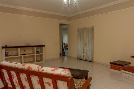 Casa para alugar com 6000m², 3 quartos e 5 vagas Casa para alugar com 6000m², 3 quartos e 5 vagasSala