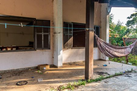 Casa para alugar com 6000m², 3 quartos e 5 vagas Casa para alugar com 6000m², 3 quartos e 5 vagasÁrea Comum-Varanda fundos