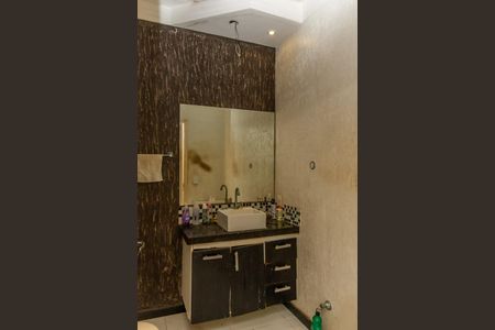 Casa para alugar com 6000m², 3 quartos e 5 vagas Casa para alugar com 6000m², 3 quartos e 5 vagasBanheiro Suíte 1