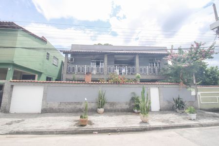 Casa para alugar com 190m², 3 quartos e sem vaga Casa para alugar com 190m², 3 quartos e sem vagaFachada