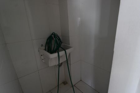 Casa de condomínio à venda com 75m², 3 quartos e 1 vagaÁrea de serviço