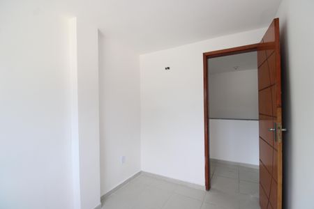 Casa de condomínio à venda com 75m², 3 quartos e 1 vagaQuarto 2
