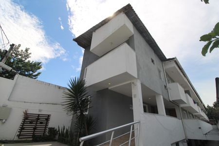 Casa de condomínio à venda com 75m², 3 quartos e 1 vagaFrente