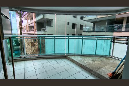 Apartamento para alugar com 110m², 2 quartos e 1 vaga Apartamento para alugar com 110m², 2 quartos e 1 vagaVaranda