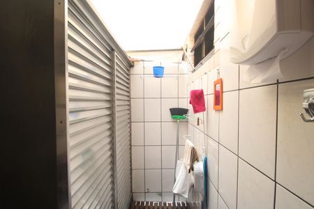 Casa de condomínio à venda com 61m², 2 quartos e 1 vagaÁrea de serviço